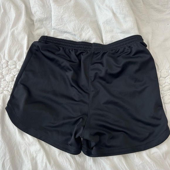 Nike black Athletic shorts size S - Picture 2 of 2